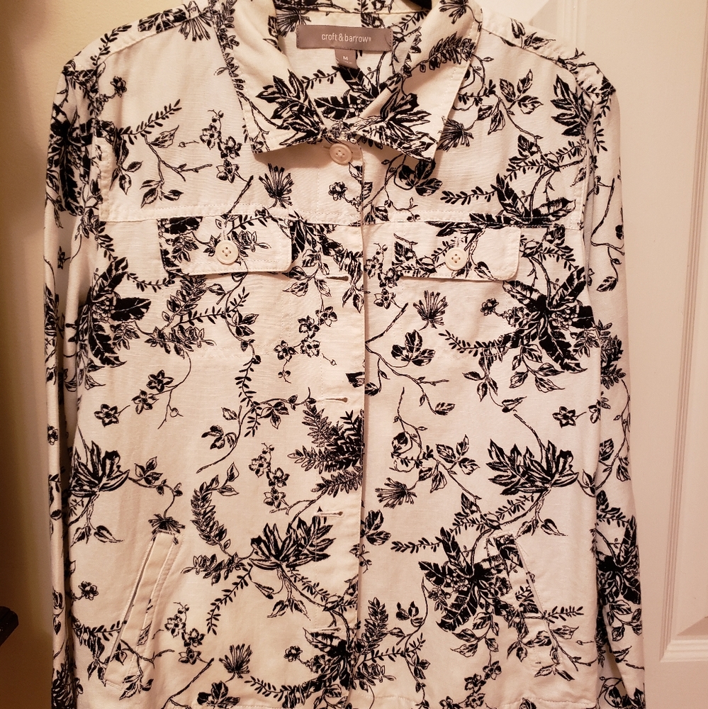 Black and white long sleeve